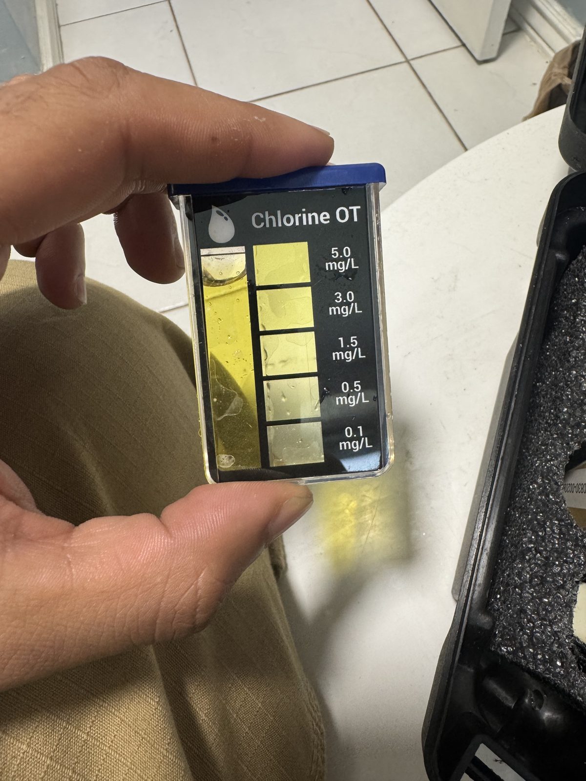 Chlorine color-comparator test confirming chlorine in Cape Coral, FL city water during an on-site analysis.